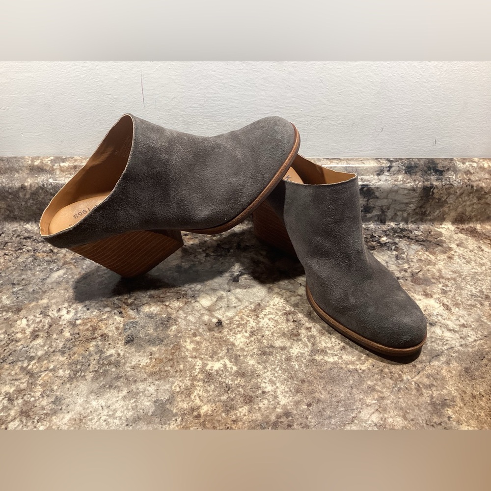 Kork Ease 9M Challis Dark Ardesia Grey Suede Leather Chunky Heel Mule